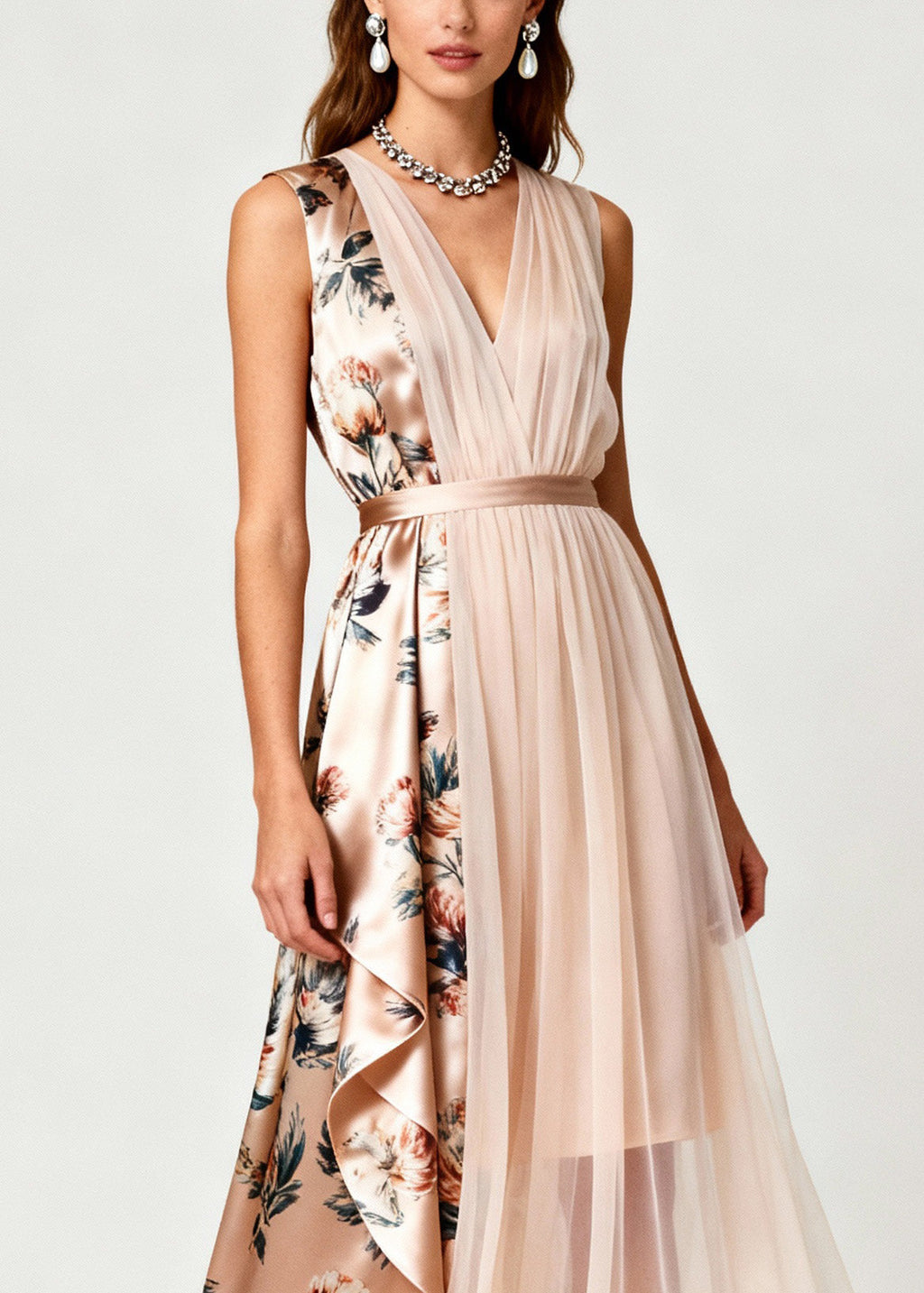 Sophisticated Dress with a Clean Classic Look