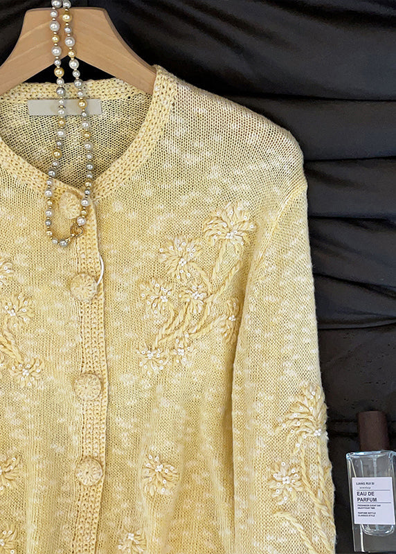 Classic Vintage Cardigan with a Flattering Fit