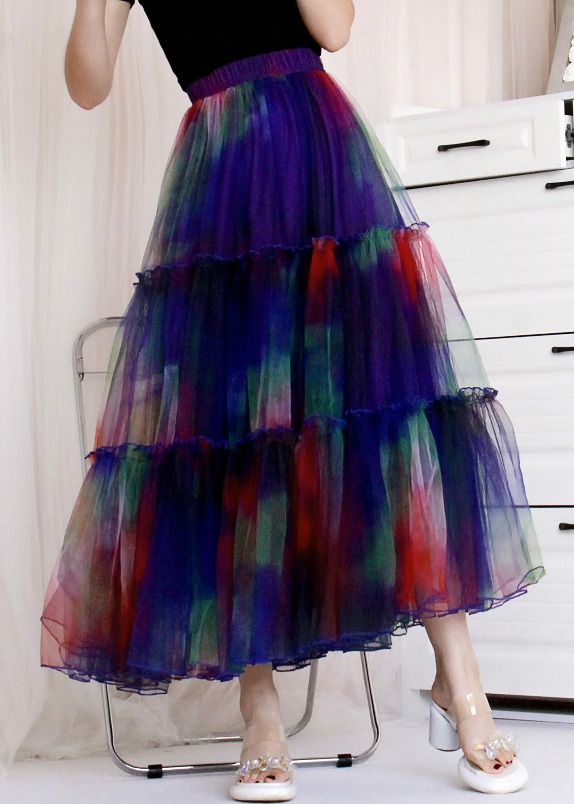 Well Tailored Garment with a Graceful Silhouette
