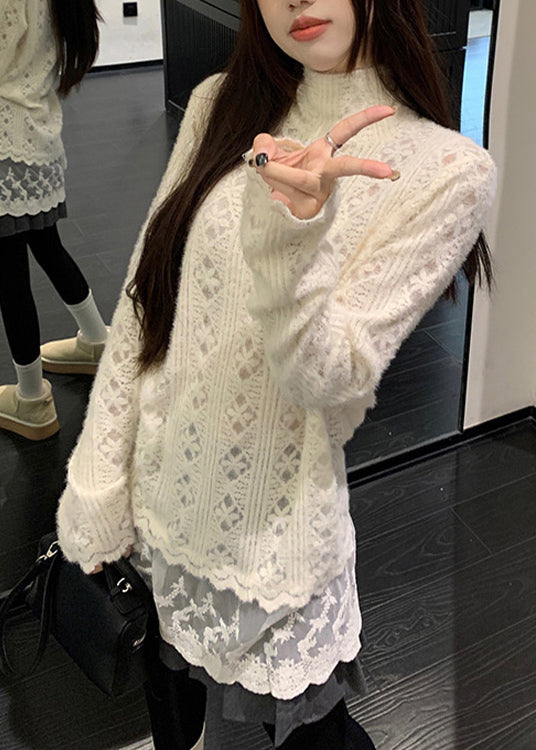 Effortlessly Elegant Sweater with a Timeless Design