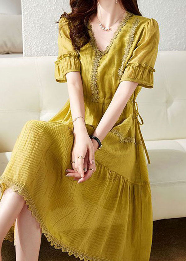 Effortlessly Elegant Dress with a Timeless Design
