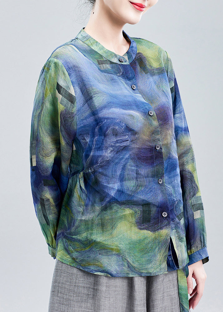 Well Tailored Blouse with a Graceful Silhouette