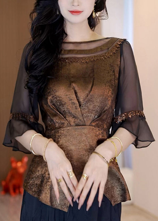 Classic Vintage Top with a Flattering Fit