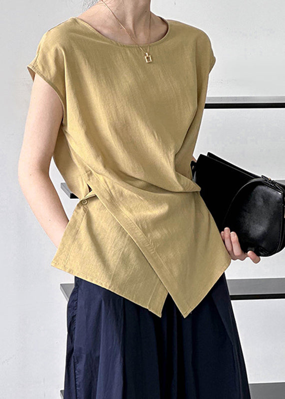 Effortlessly Elegant Top with a Timeless Design