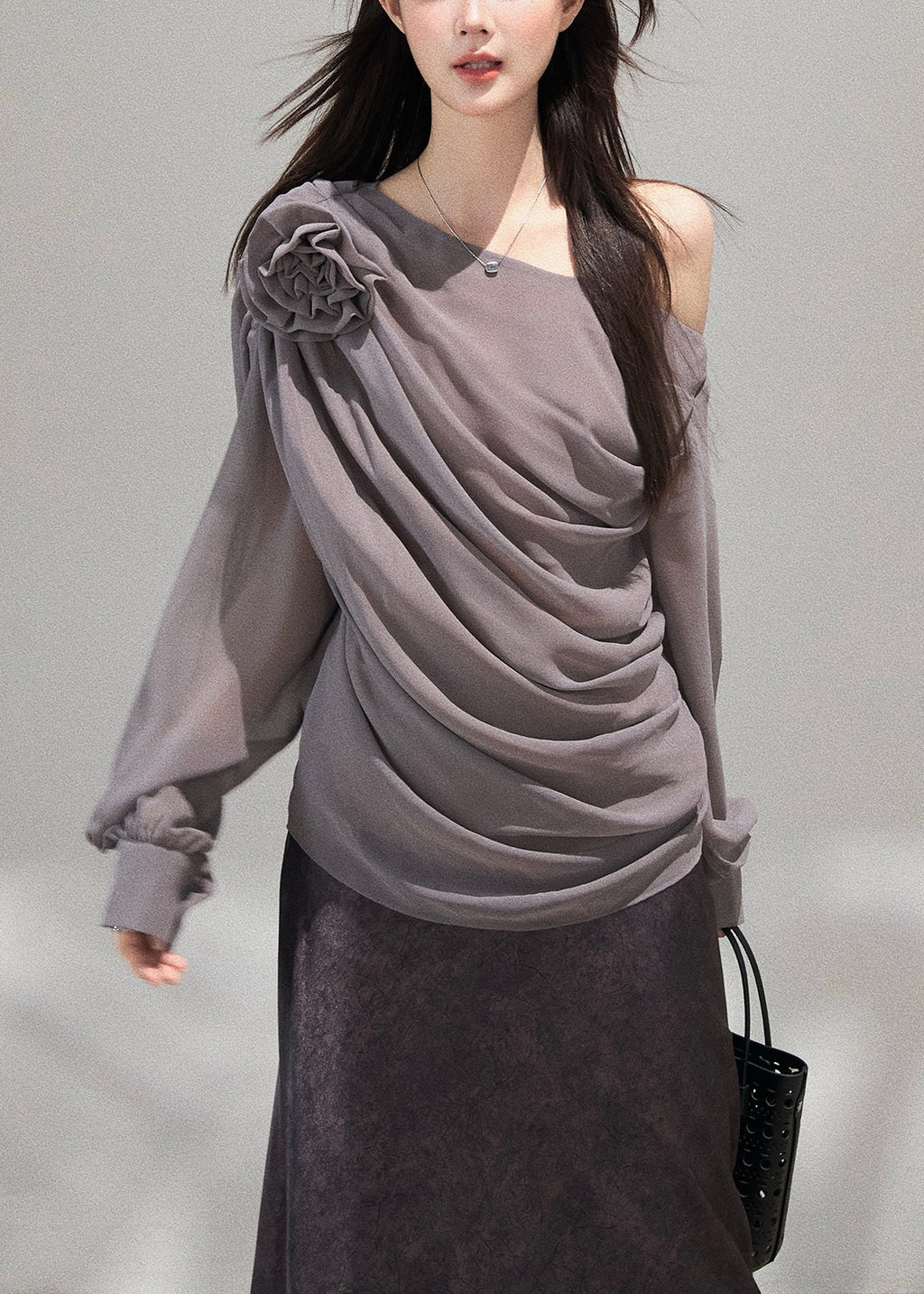 Beautifully Finished Top in a Timeless Design
