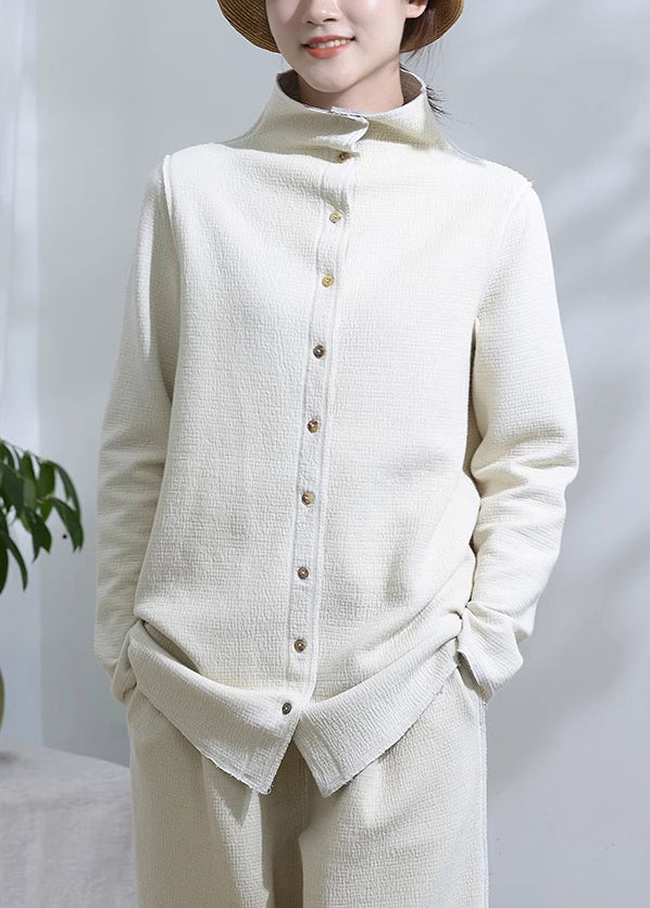 Gracefully Styled Coat for Any Occasion