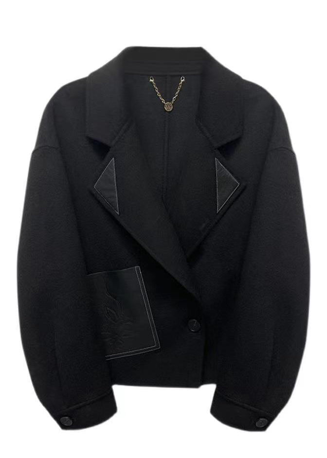 Sophisticated Coat with a Clean Classic Look
