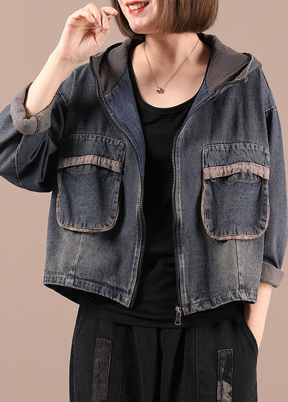 Well Tailored Coat with a Graceful Silhouette