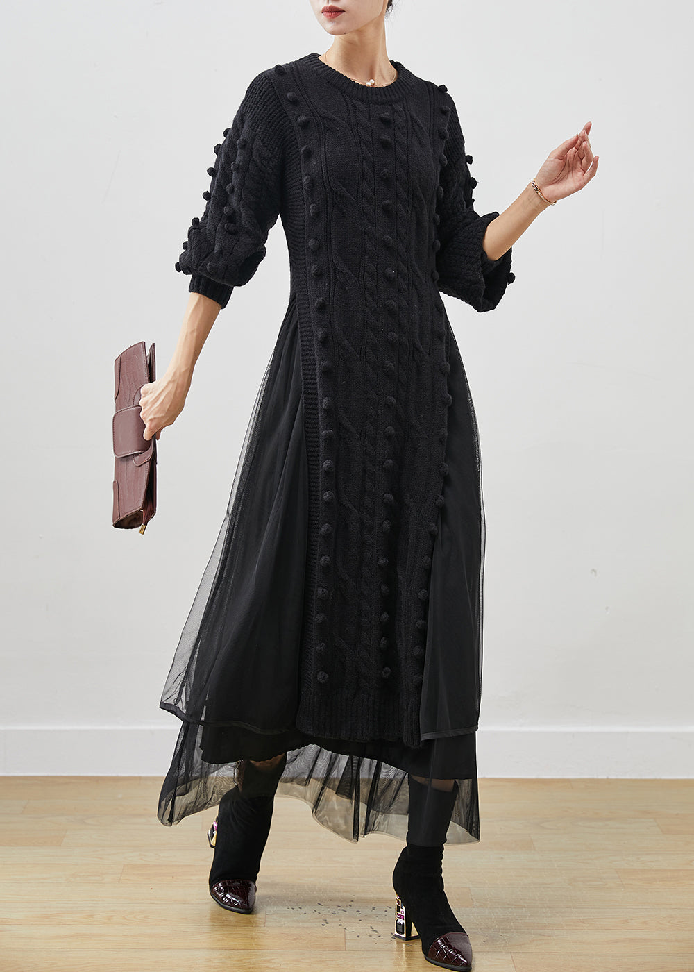 Effortlessly Elegant Sweater with a Timeless Design