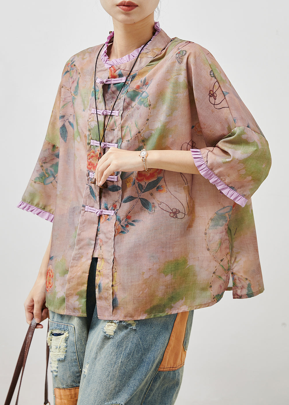 Sophisticated Blouse with a Clean Classic Look