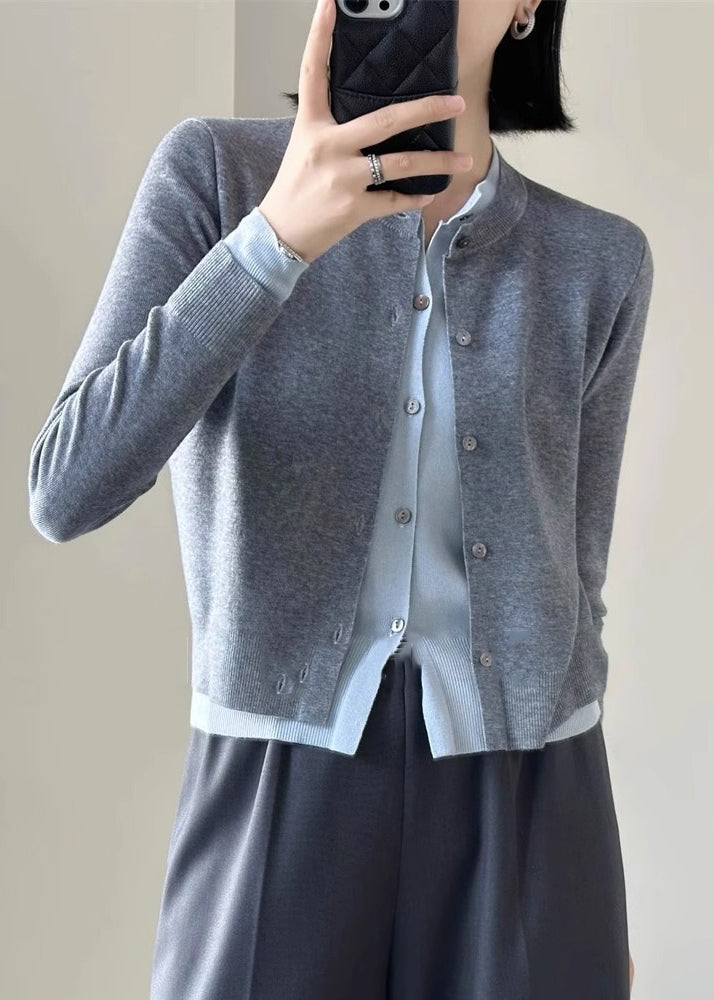 Polished Top with an Effortless Classic Look