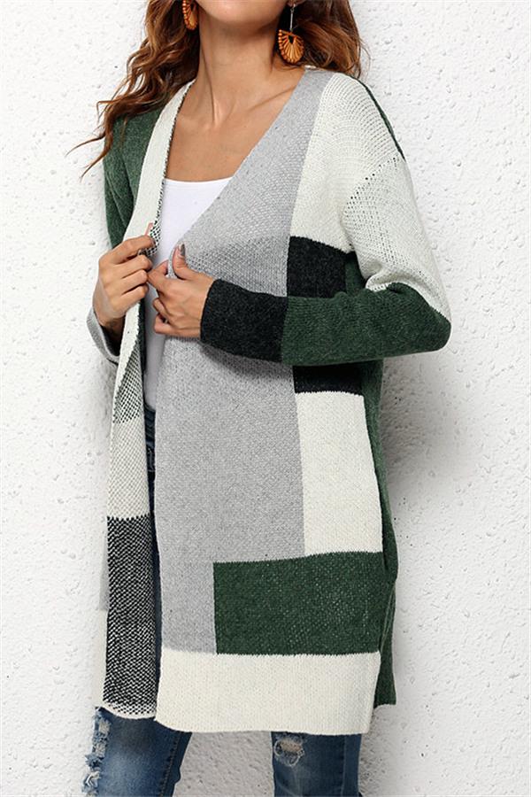 Effortlessly Elegant Cardigan with a Timeless Design