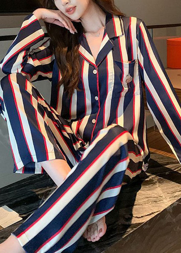 Casually Elegant Garment with a Refined Edge