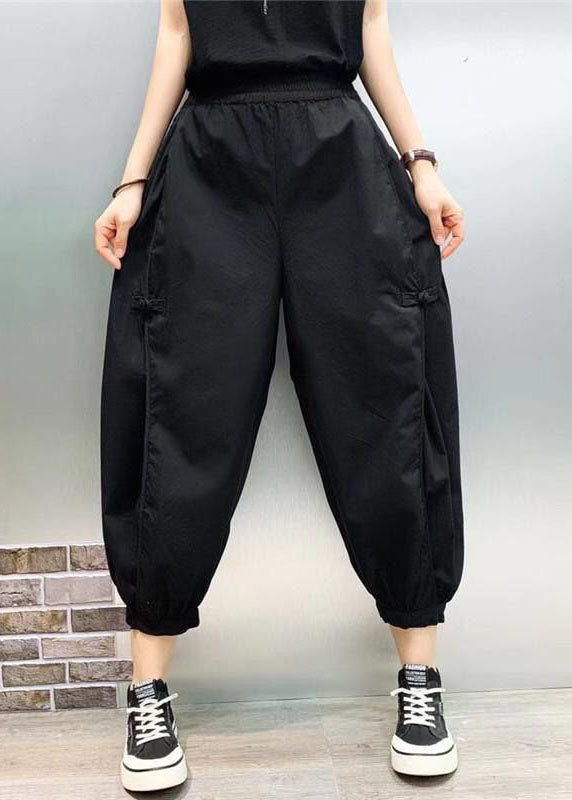 Well Tailored Pants with a Graceful Silhouette