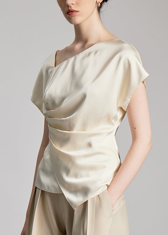 Effortlessly Elegant Top with a Timeless Design