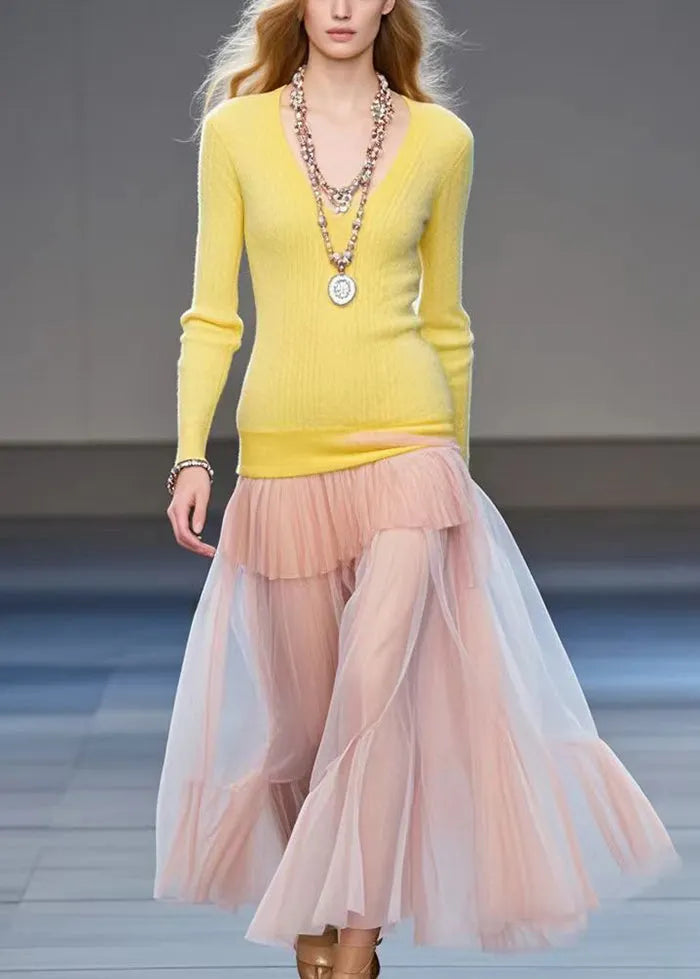 Well Tailored Sweater with a Graceful Silhouette