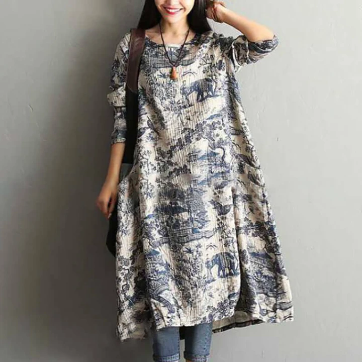 Classic Vintage Dress with a Flattering Fit