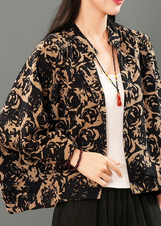 Effortlessly Elegant Coat with a Timeless Design