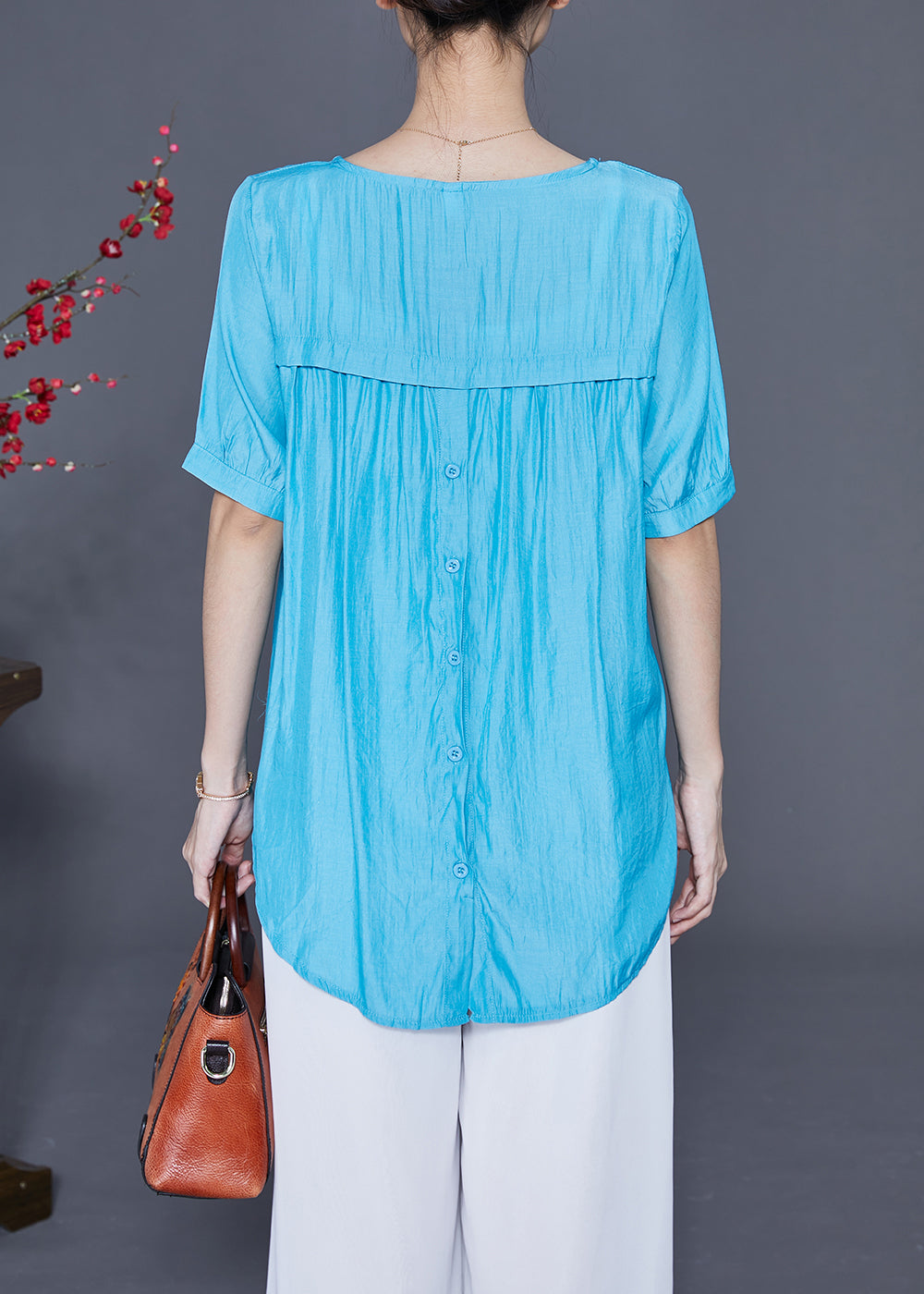 Beautifully Crafted Shirt in a Classic Style