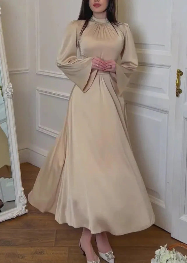 Sophisticated Dress with a Clean Classic Look
