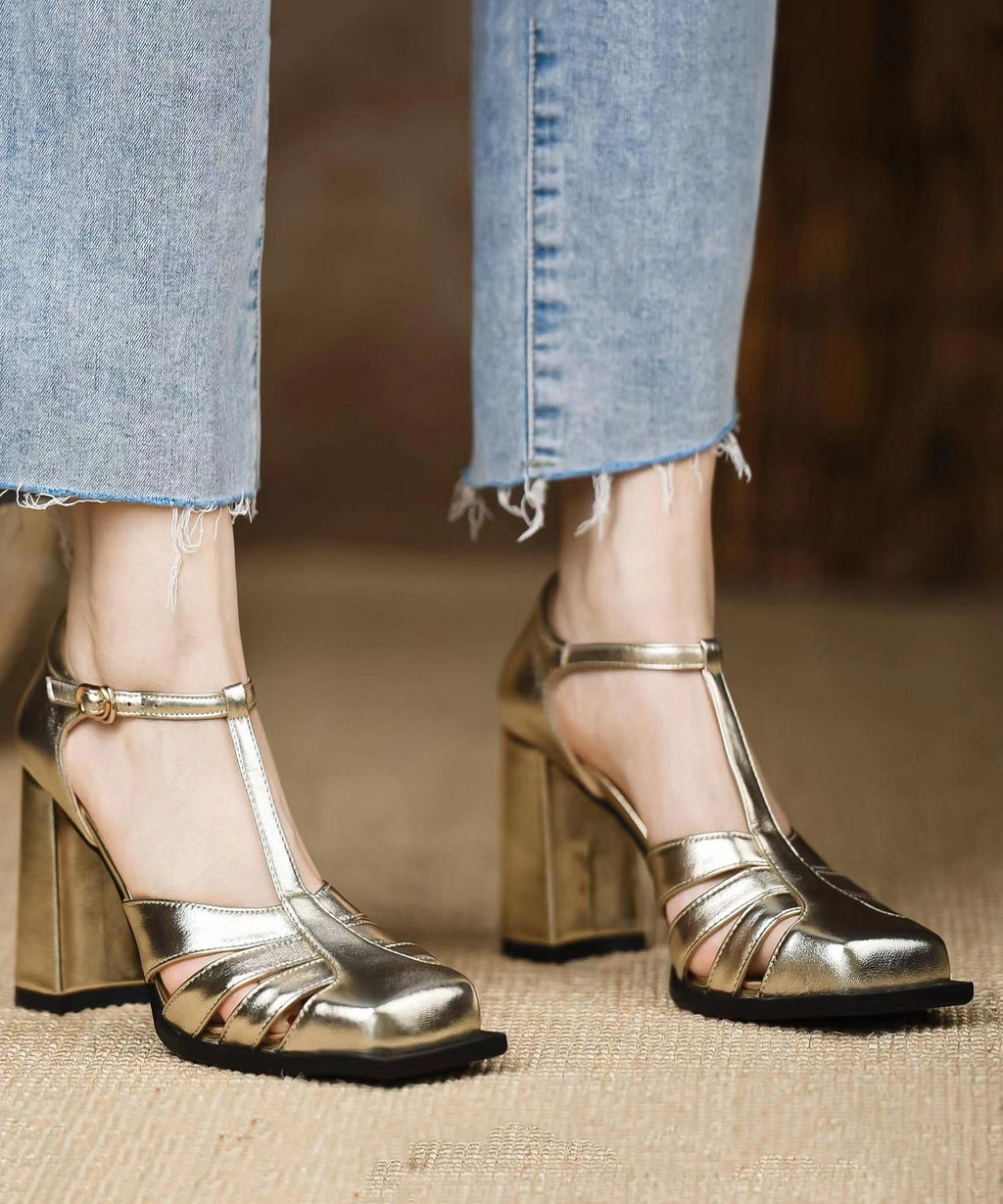 Graceful Orthopedic Sandals for Modern Look