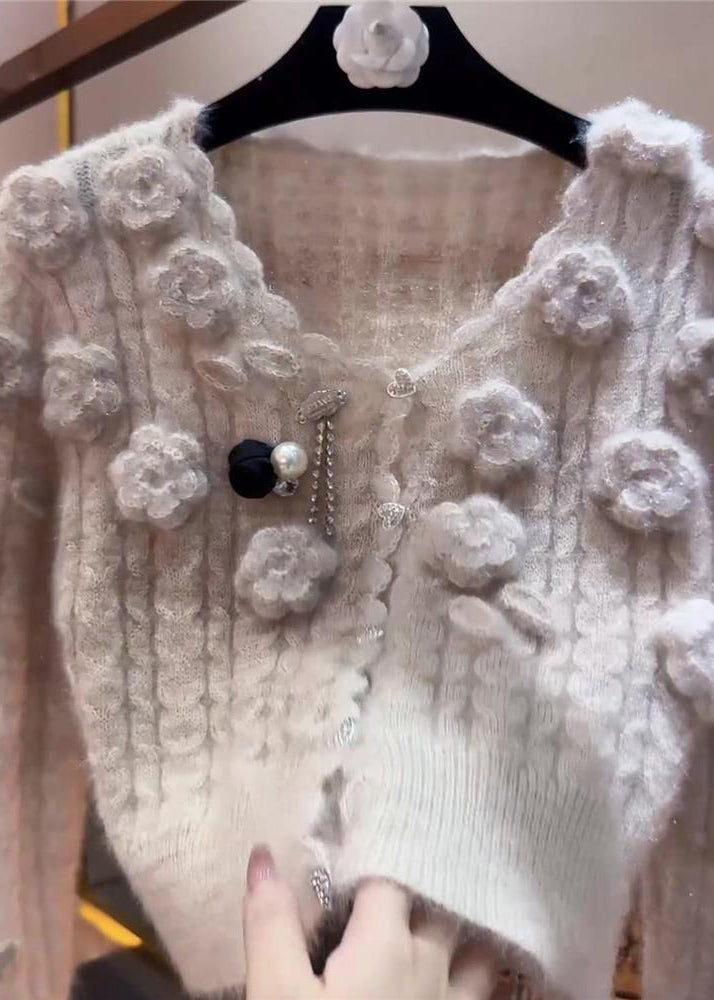Beautifully Finished Sweater in a Timeless Design