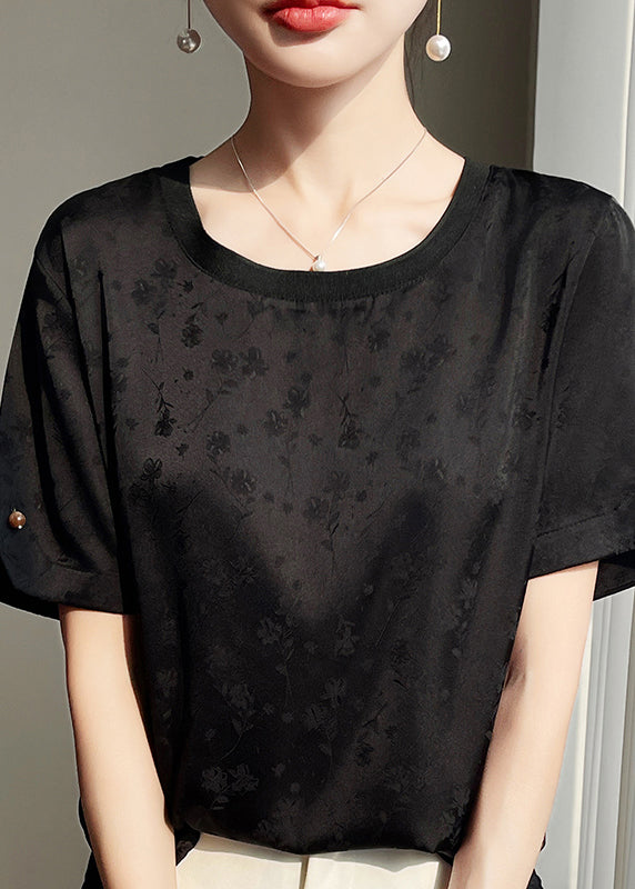 Classic Vintage Shirt with a Flattering Fit