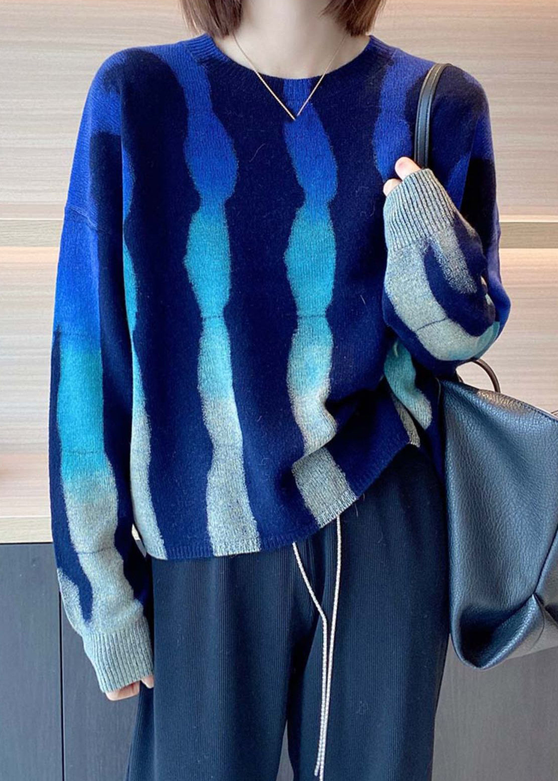 Classic Vintage Sweater with a Flattering Fit