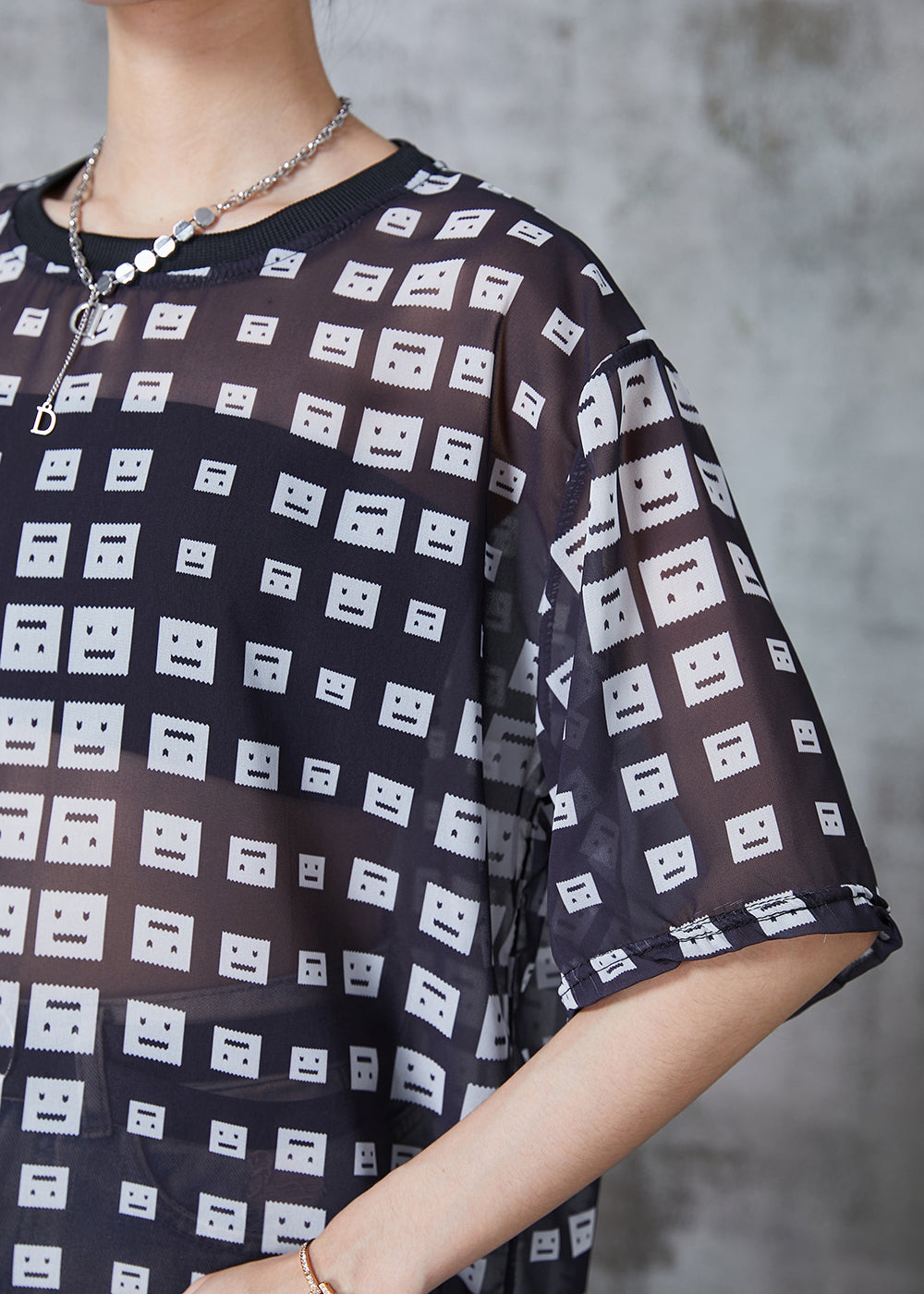 Polished Top with an Effortless Classic Look