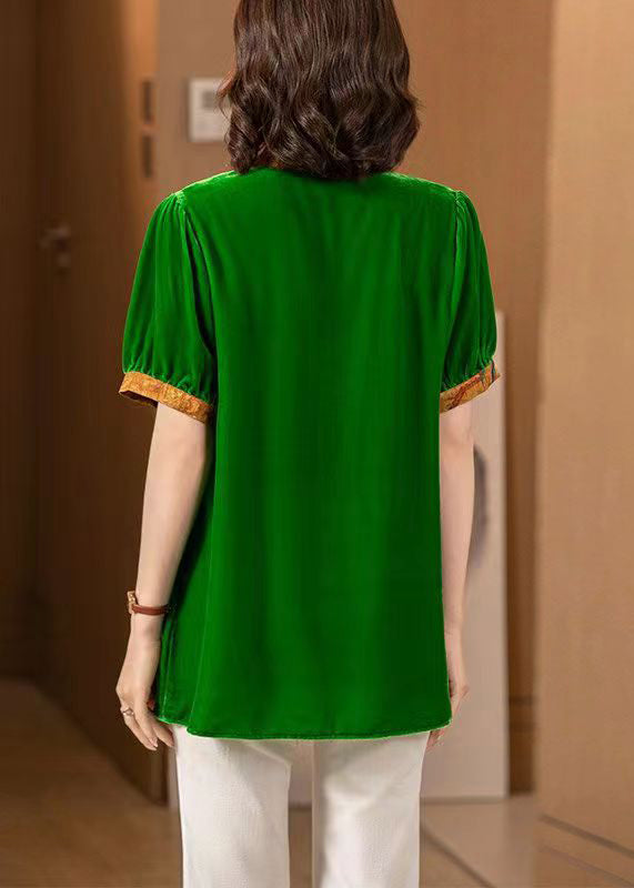 Well Tailored Blouse with a Graceful Silhouette