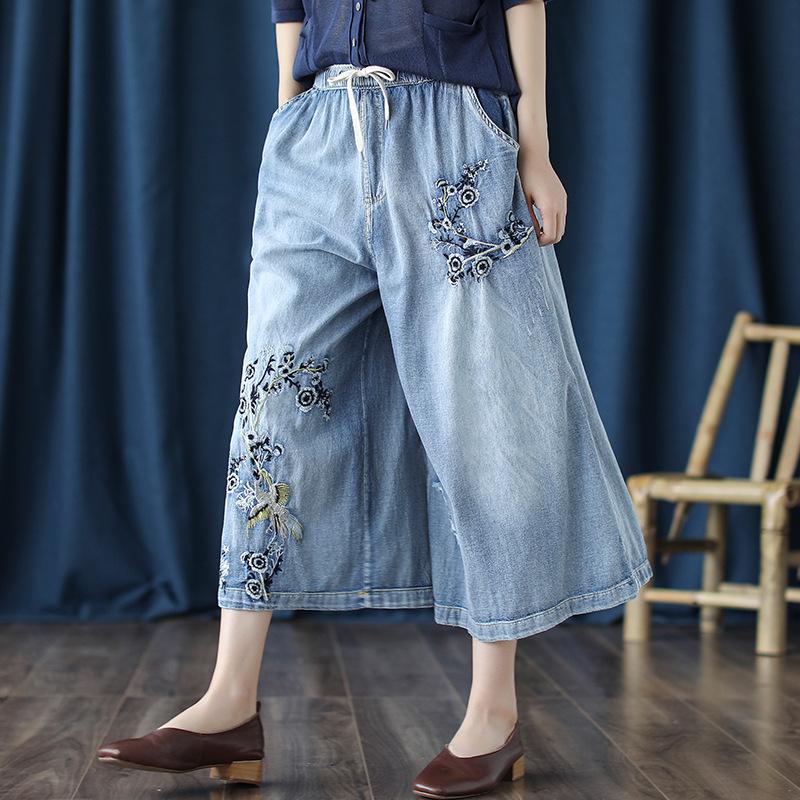 Gracefully Styled Pants for Any Occasion