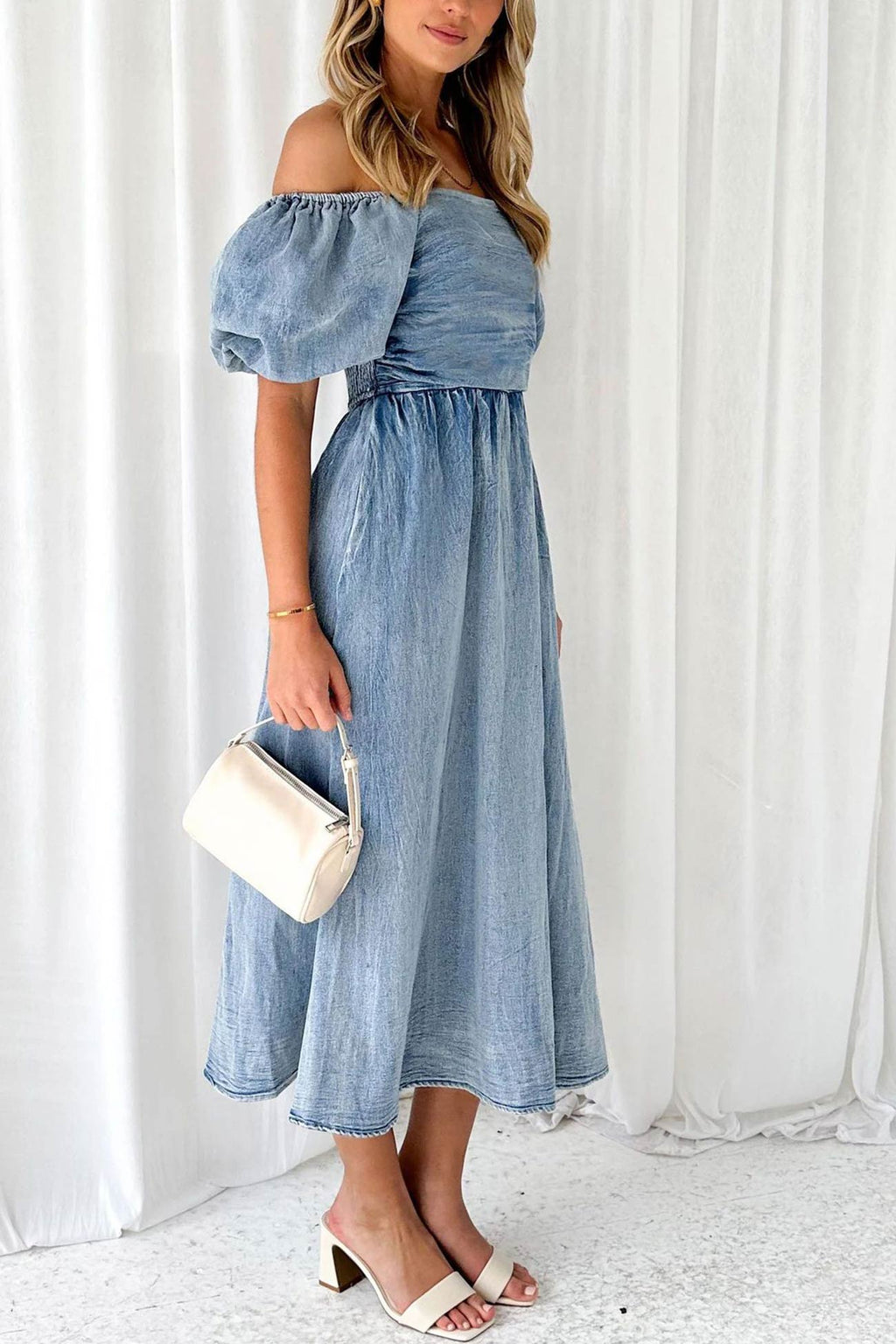 Classic Vintage & Enduringly Stylish Dress