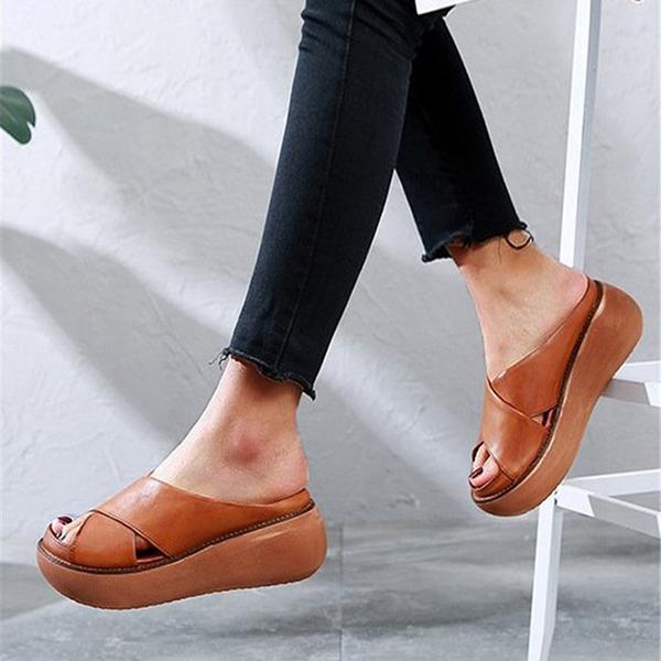 Chic Orthopedic Sandals with Unique Design