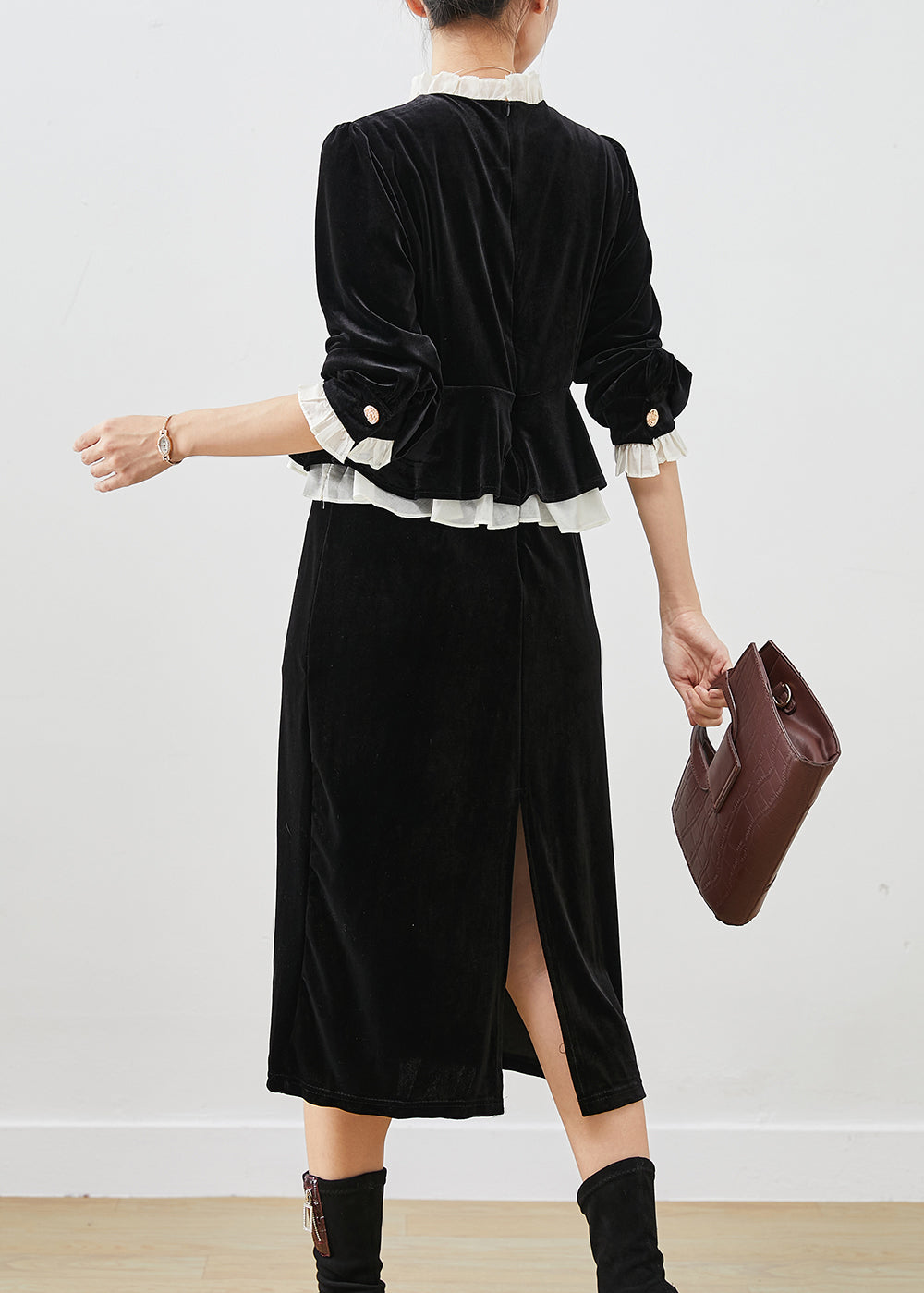 Polished Dress with an Effortless Classic Look