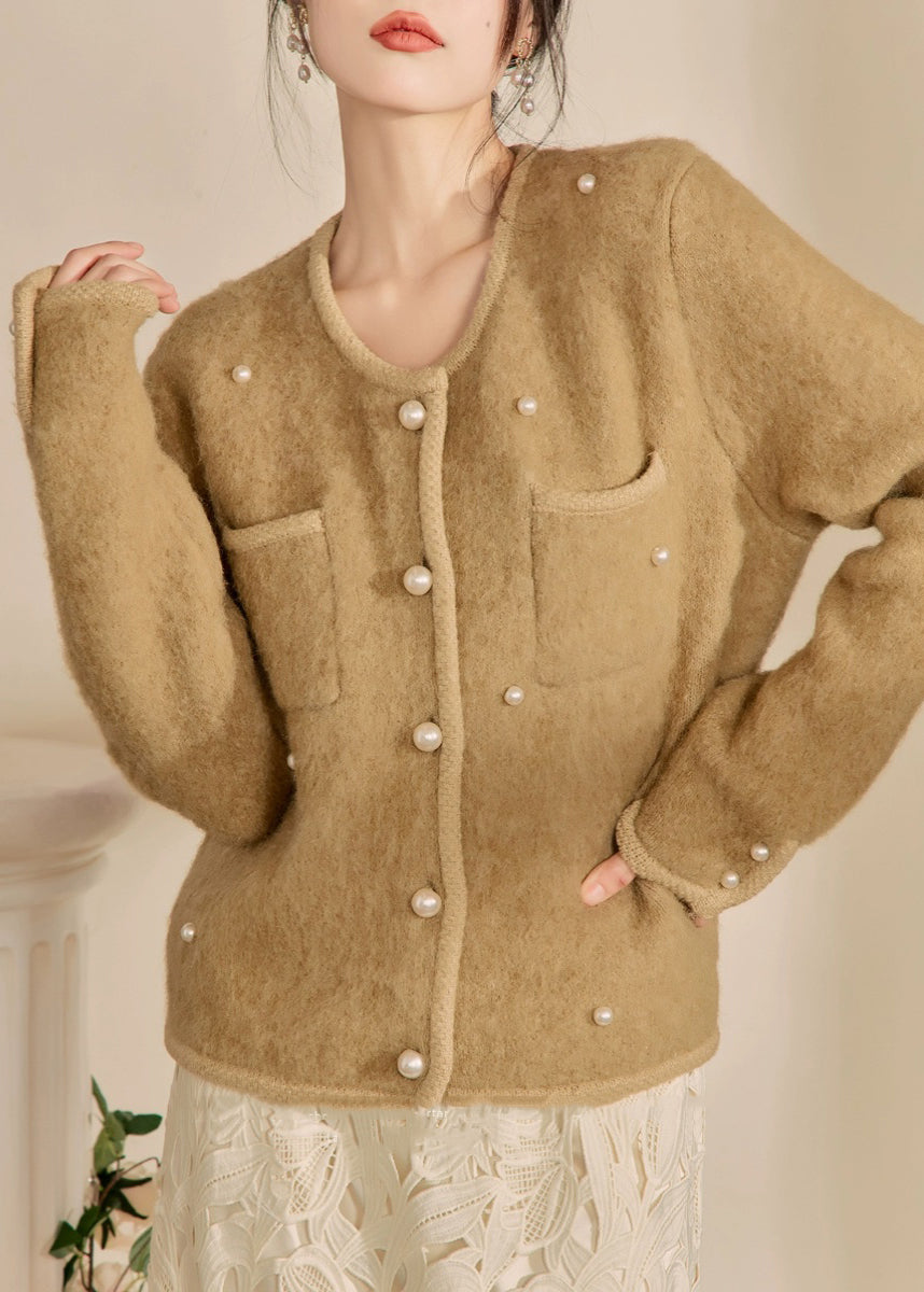 Elegantly Styled Coat for Everyday Wear