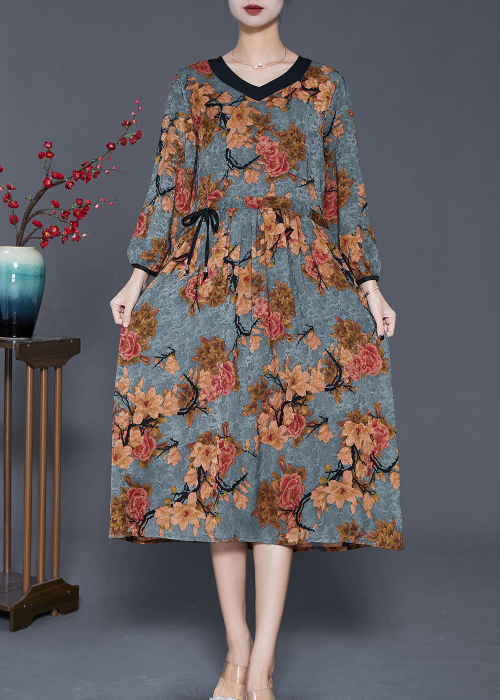 Beautifully Crafted Dress in a Classic Style