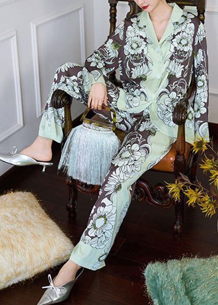 Vintage Style Garment with a Modern Fit