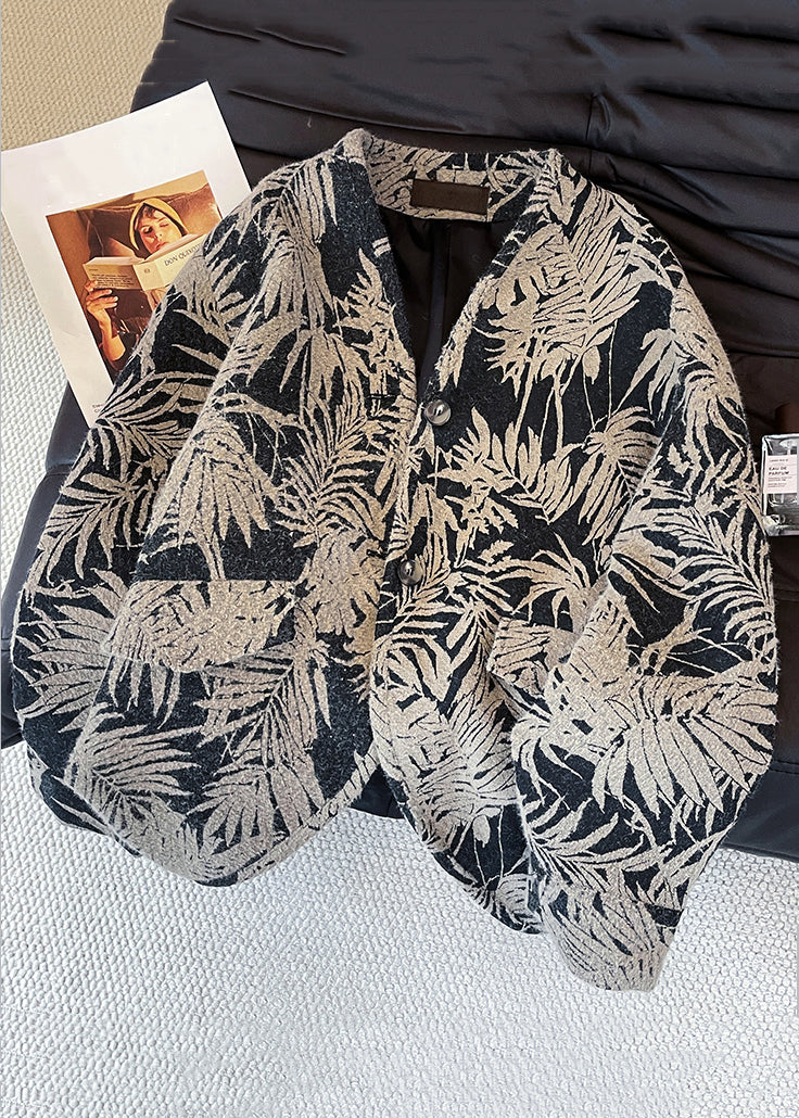 Effortlessly Elegant Coat with a Timeless Design