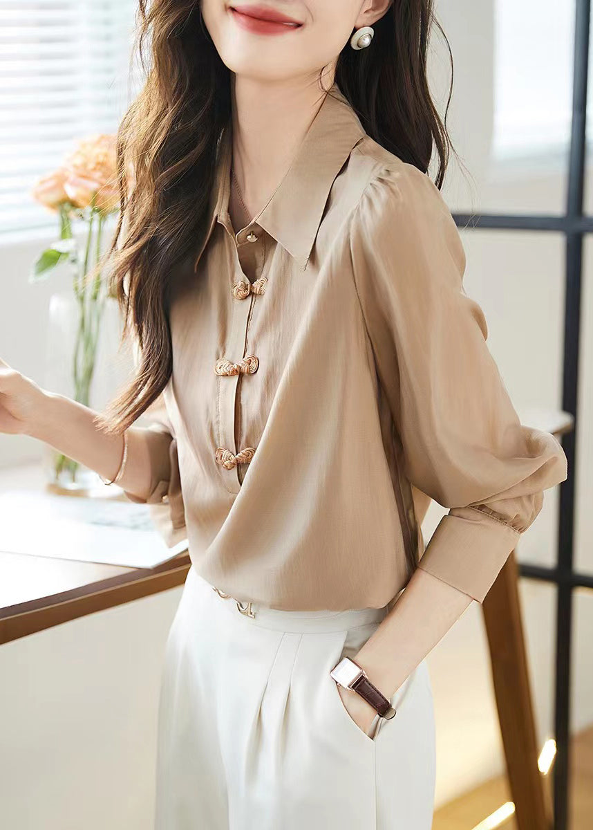 Classic Vintage Top with a Flattering Fit
