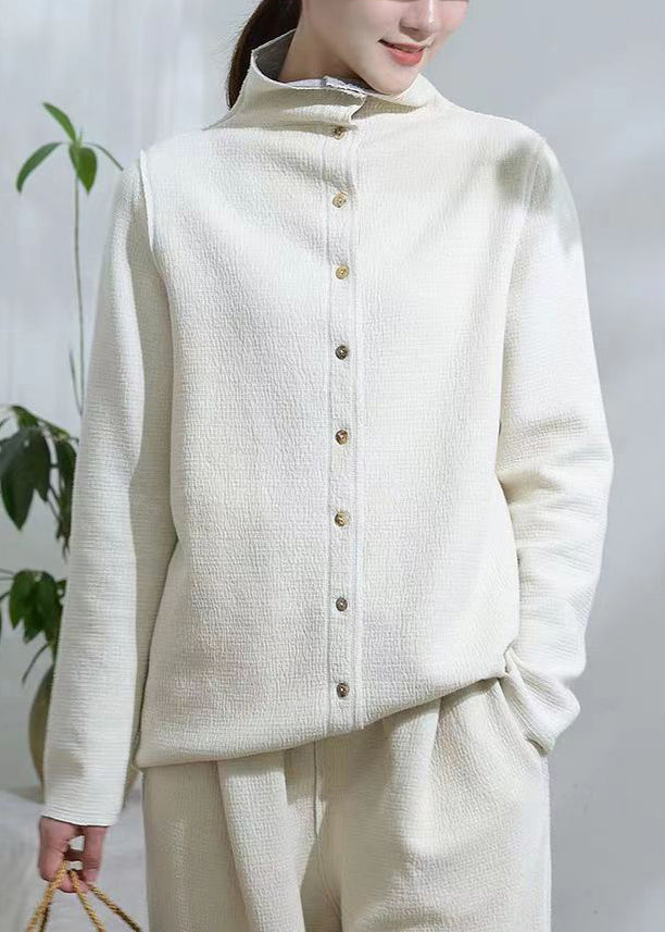 Gracefully Styled Coat for Any Occasion