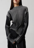 Effortlessly Elegant Top with a Timeless Design