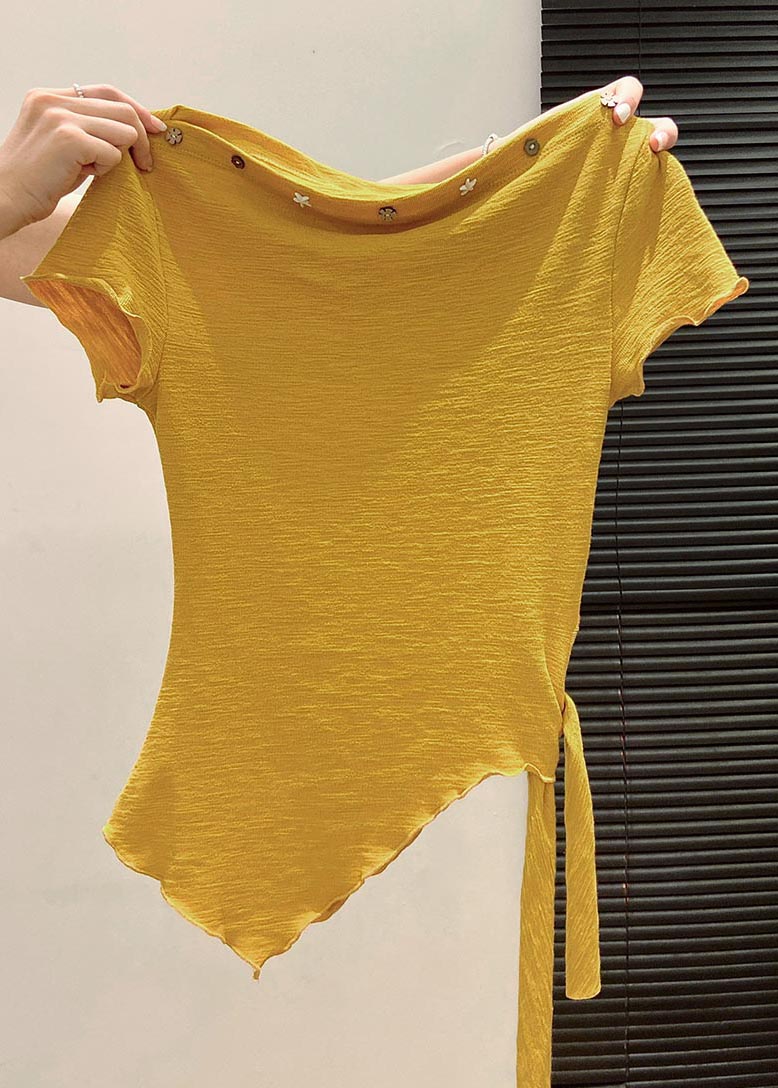 Well Tailored Top with a Graceful Silhouette