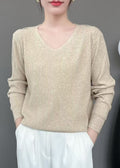 Well Tailored Sweater with a Graceful Silhouette
