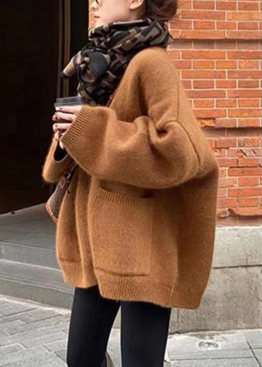 Classic Vintage Cardigan with a Flattering Fit