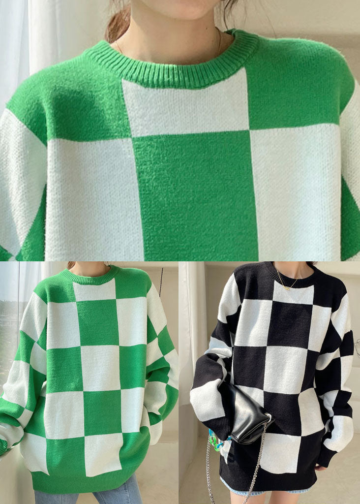Well Tailored Sweater with a Graceful Silhouette