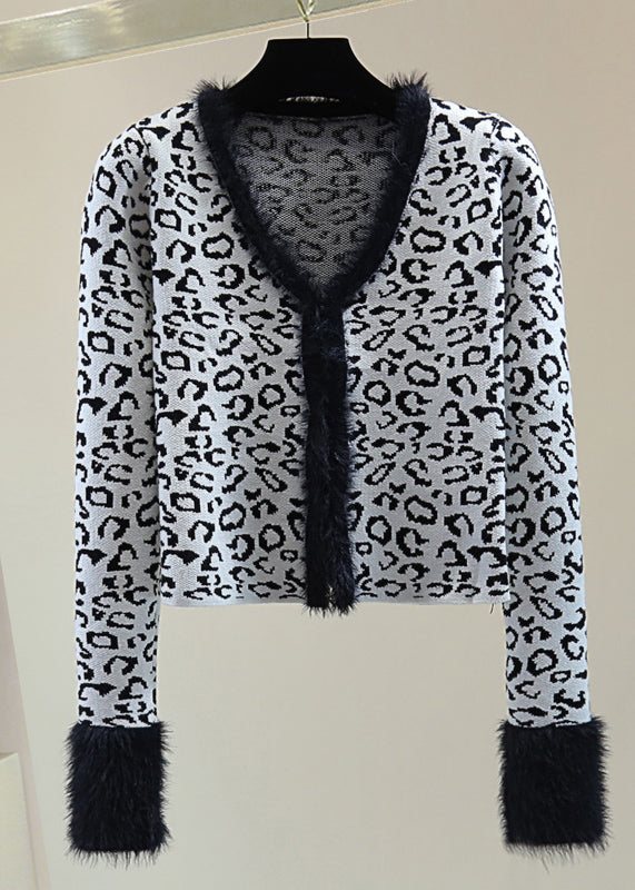 Elegantly Styled Sweater for Everyday Wear
