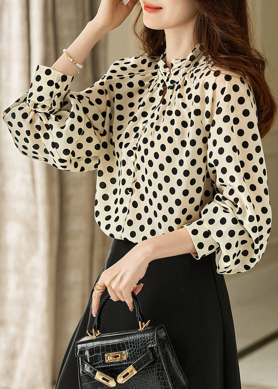 Well Tailored Shirt with a Graceful Silhouette