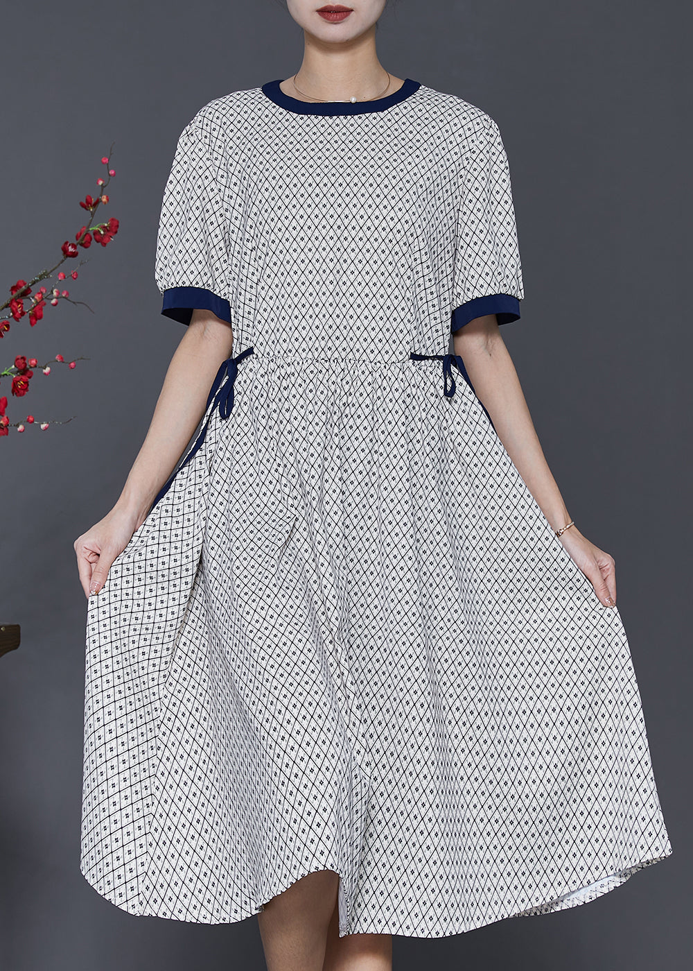 Classic Vintage Dress with a Flattering Fit