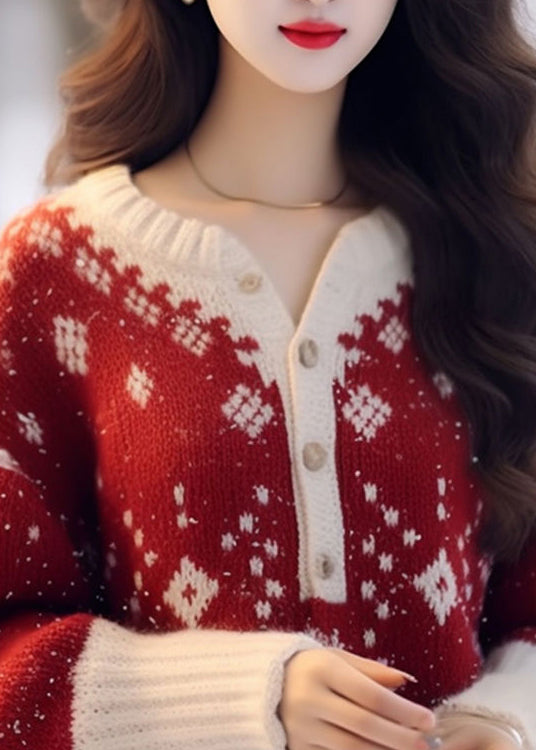 Classic Vintage Sweater with a Flattering Fit