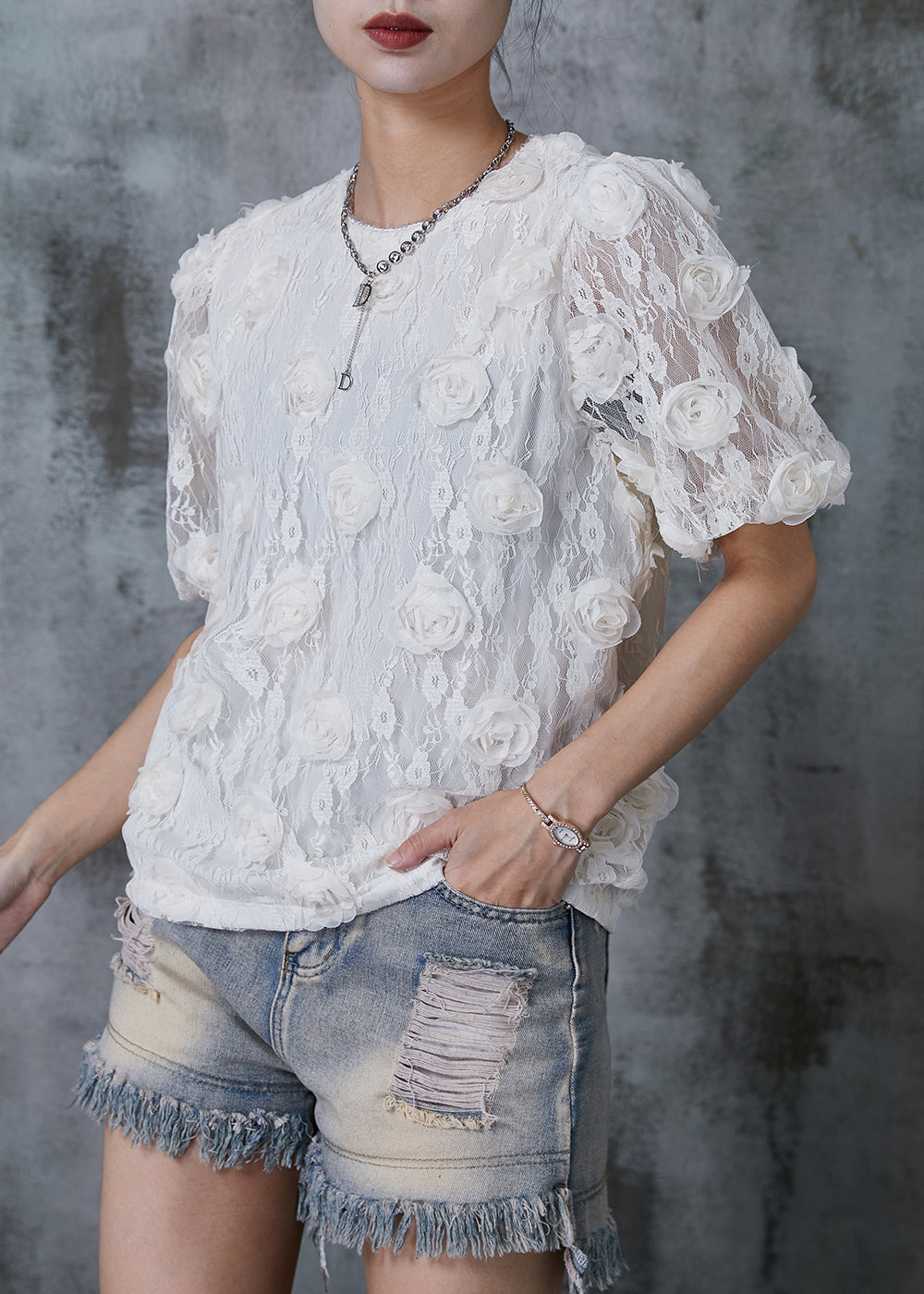 Well Tailored Shirt with a Graceful Silhouette